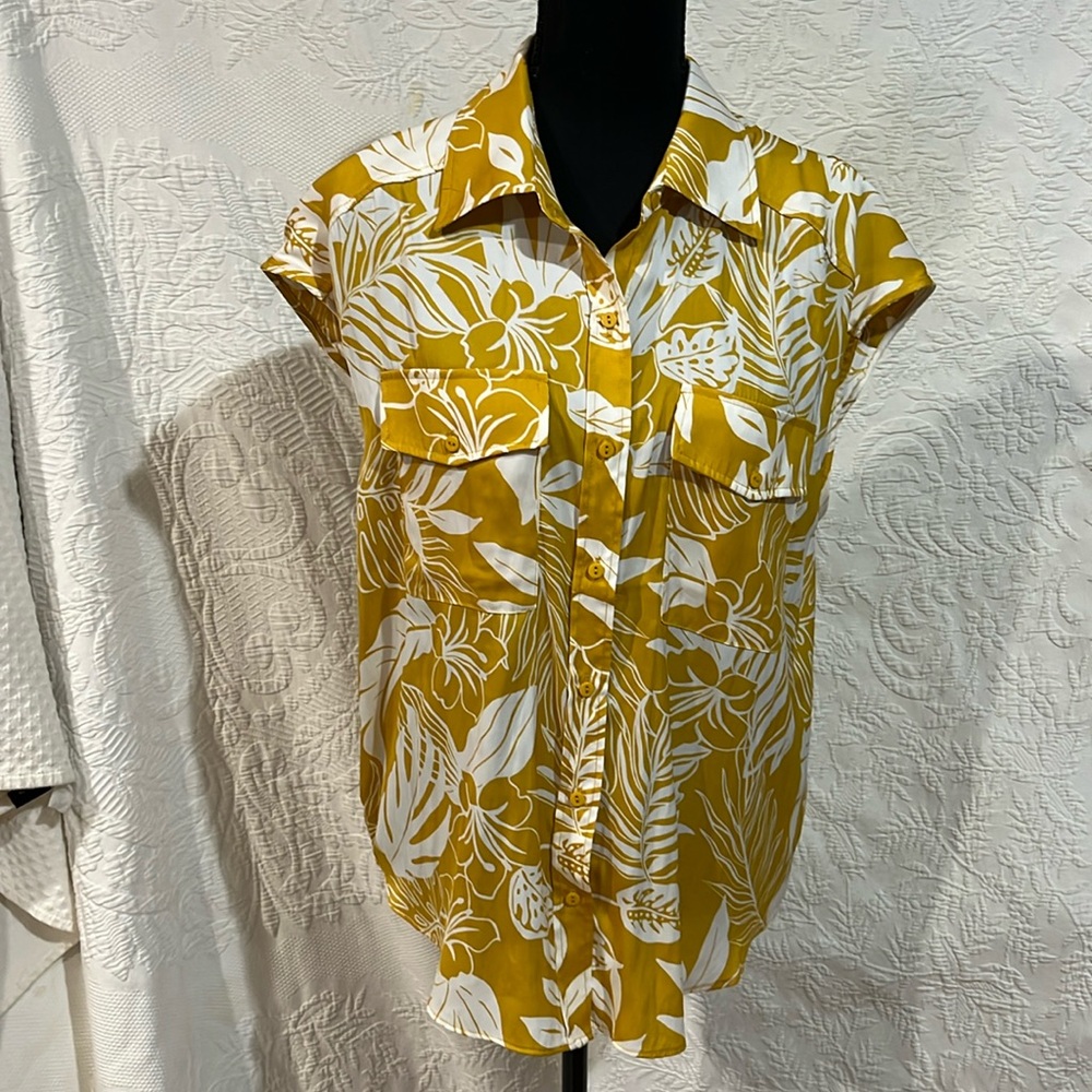 Joie blouse, size medium, NWT